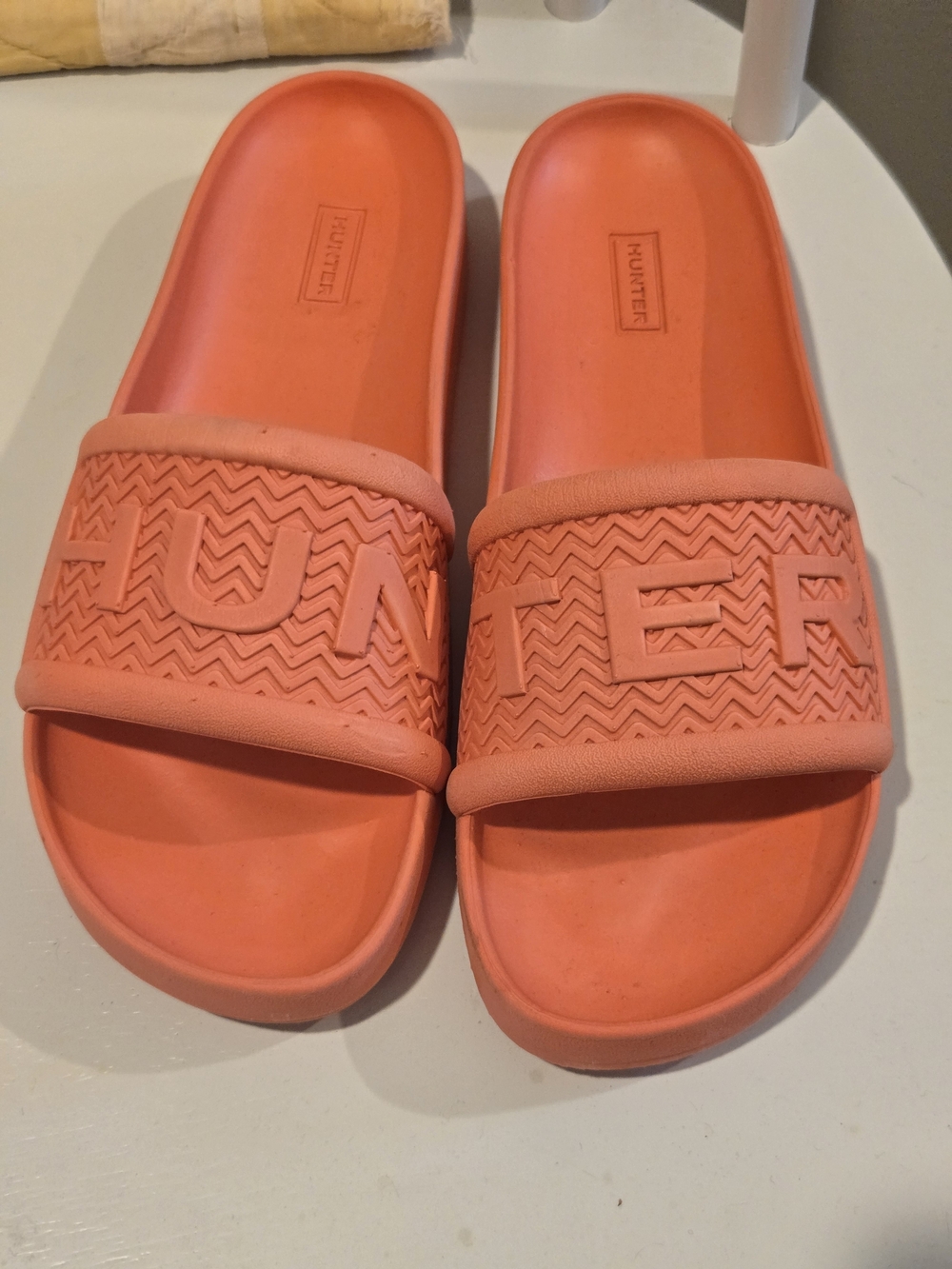 Hunter Coral Slide Sandals Size 9
